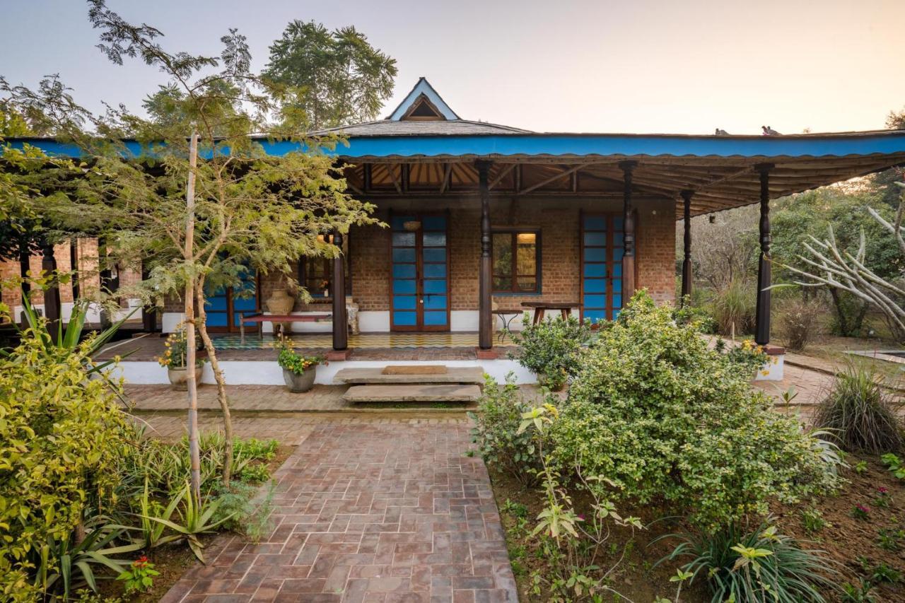 Lohonostays Bamboo House Sadhrana Bagh Gurgaon Exterior photo