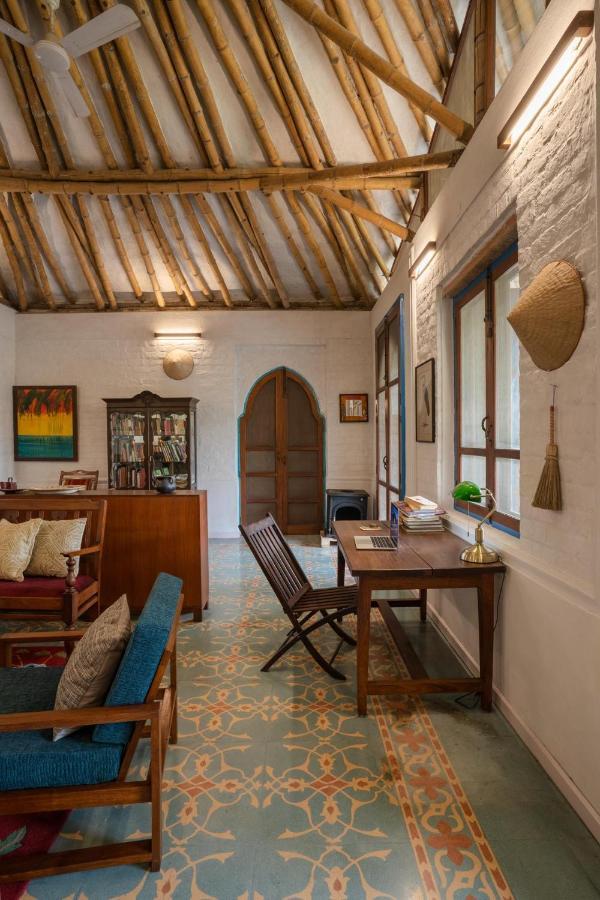 Lohonostays Bamboo House Sadhrana Bagh Gurgaon Exterior photo